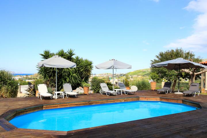 Sofia’s Sunny Home + Private Pool + Gym gallery image 3