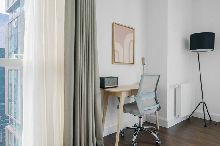 Blueground | Canary Wharf, open plan, nr Wharf gallery image 4