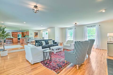 Chic Nashville-Area Retreat w/ Private Pool!