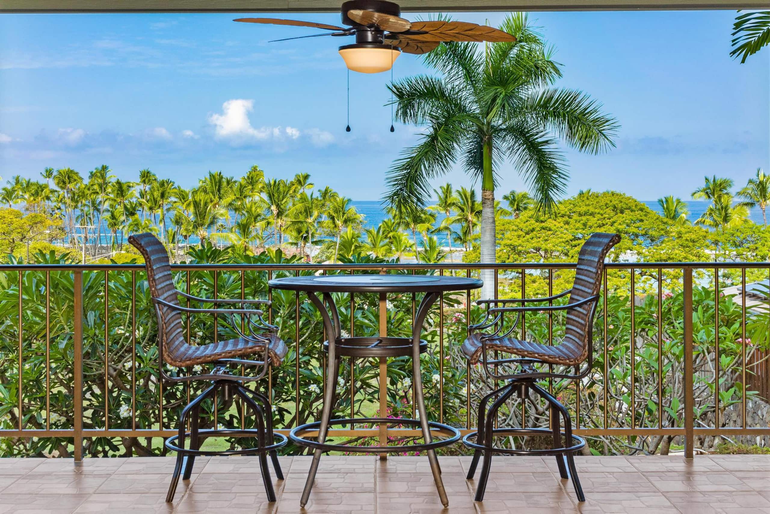 Condo in Kailua-Kona · ★4.63 · 2 bedrooms · 3 beds · 2 baths - Image 2