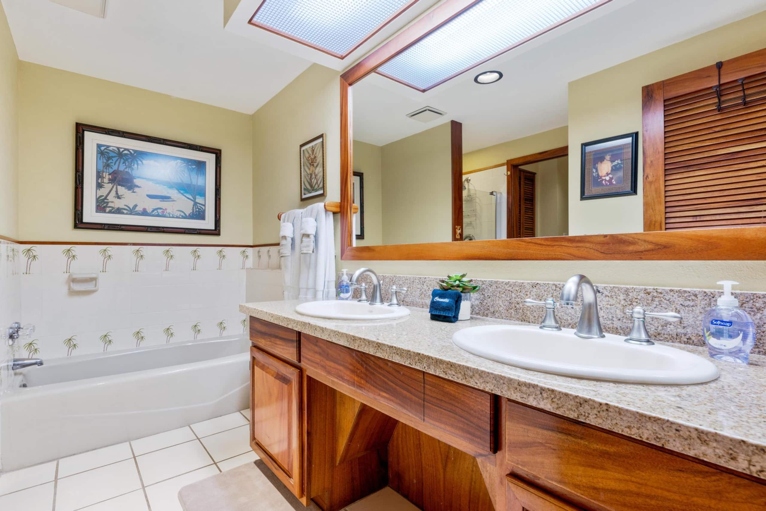 Condo in Kailua-Kona · ★4.63 · 2 bedrooms · 3 beds · 2 baths - Image 23