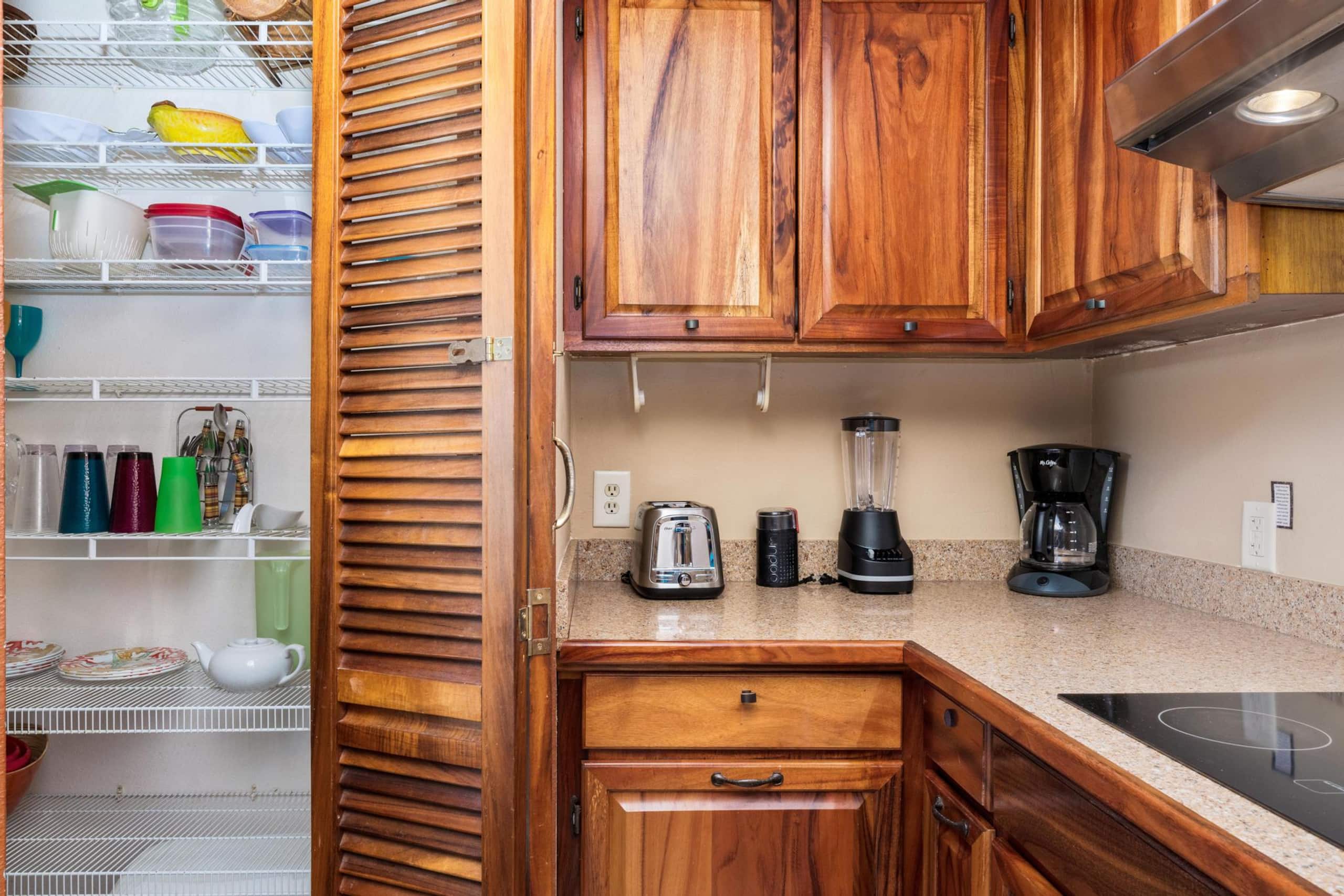 Condo in Kailua-Kona · ★4.63 · 2 bedrooms · 3 beds · 2 baths - Image 15