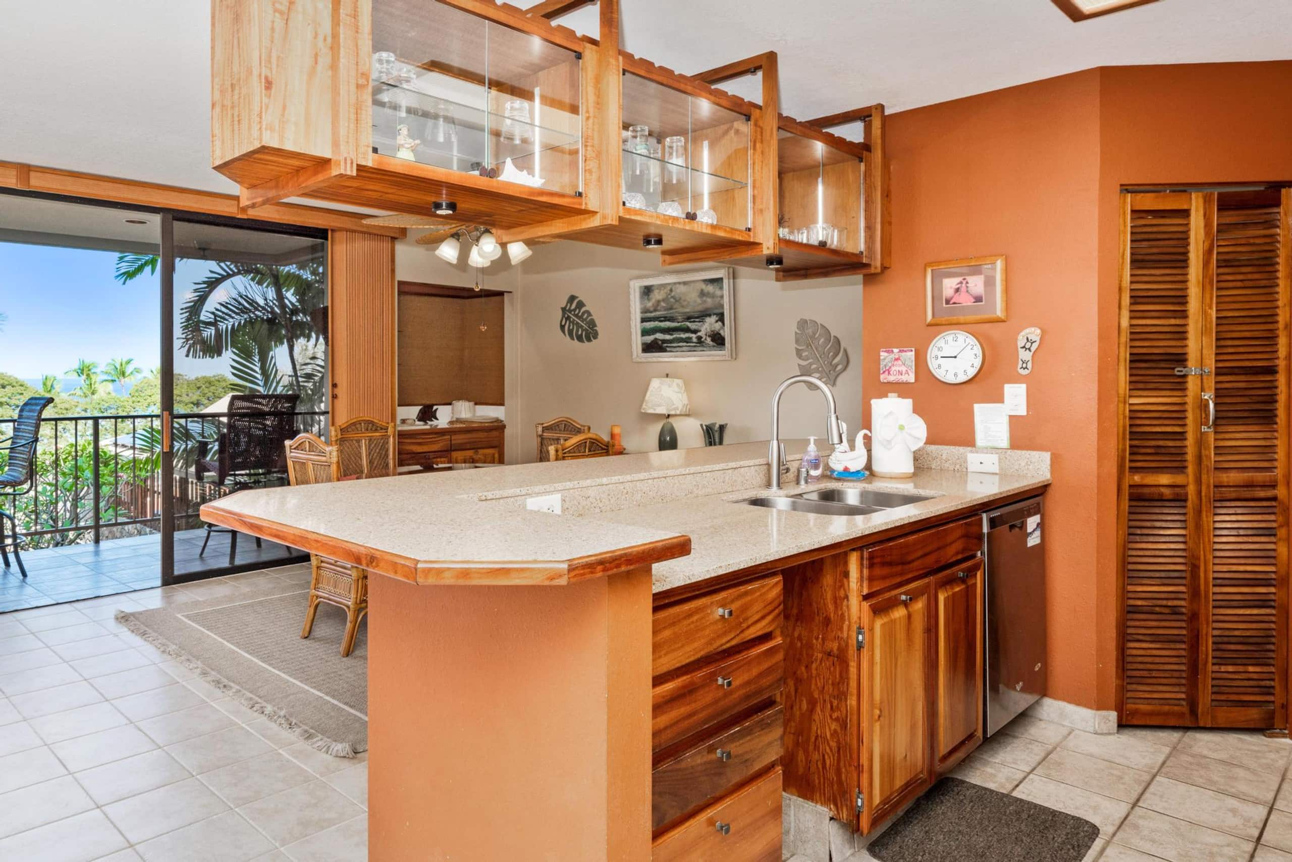 Condo in Kailua-Kona · ★4.63 · 2 bedrooms · 3 beds · 2 baths - Image 12