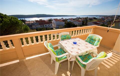 Awesome apartment with 2 Bedrooms and WiFi