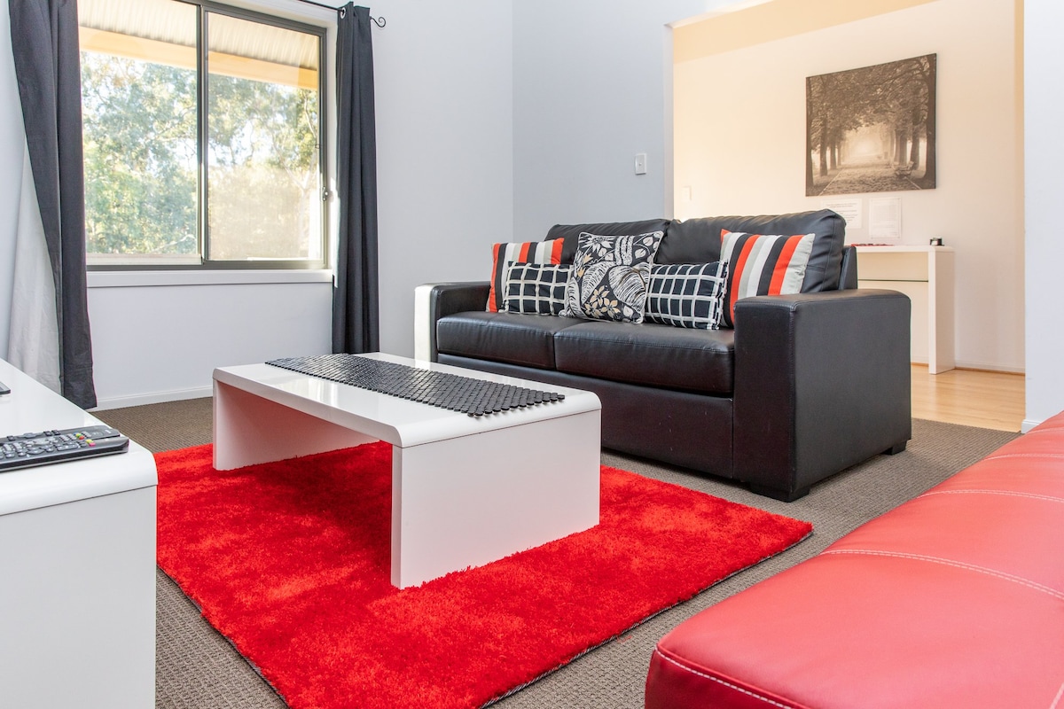 Riverview- Modern