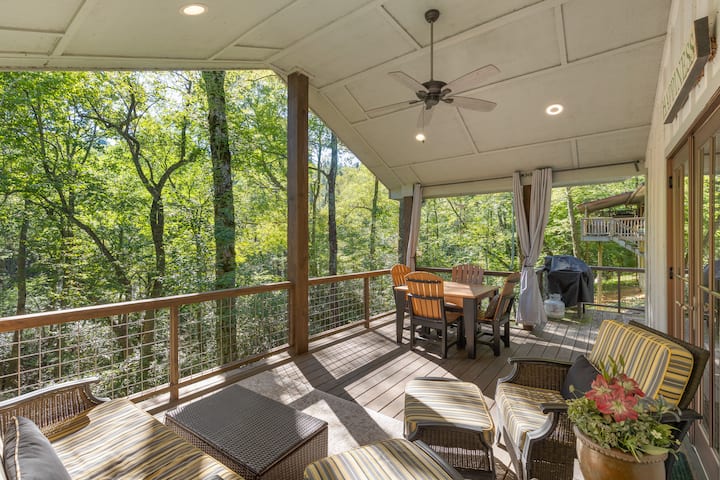 Harris Cottage - Stroll To Harris Lake! - Highlands, NC