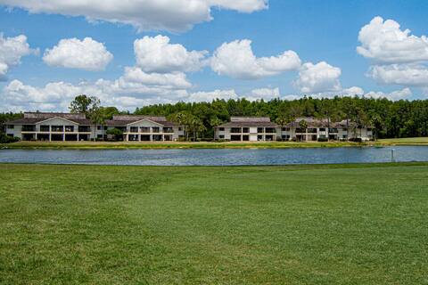 Resort Luxury~Stunning Views 3 BR Condo w/Golf