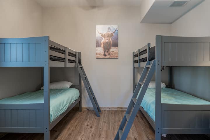 Стая с двуетажно легло