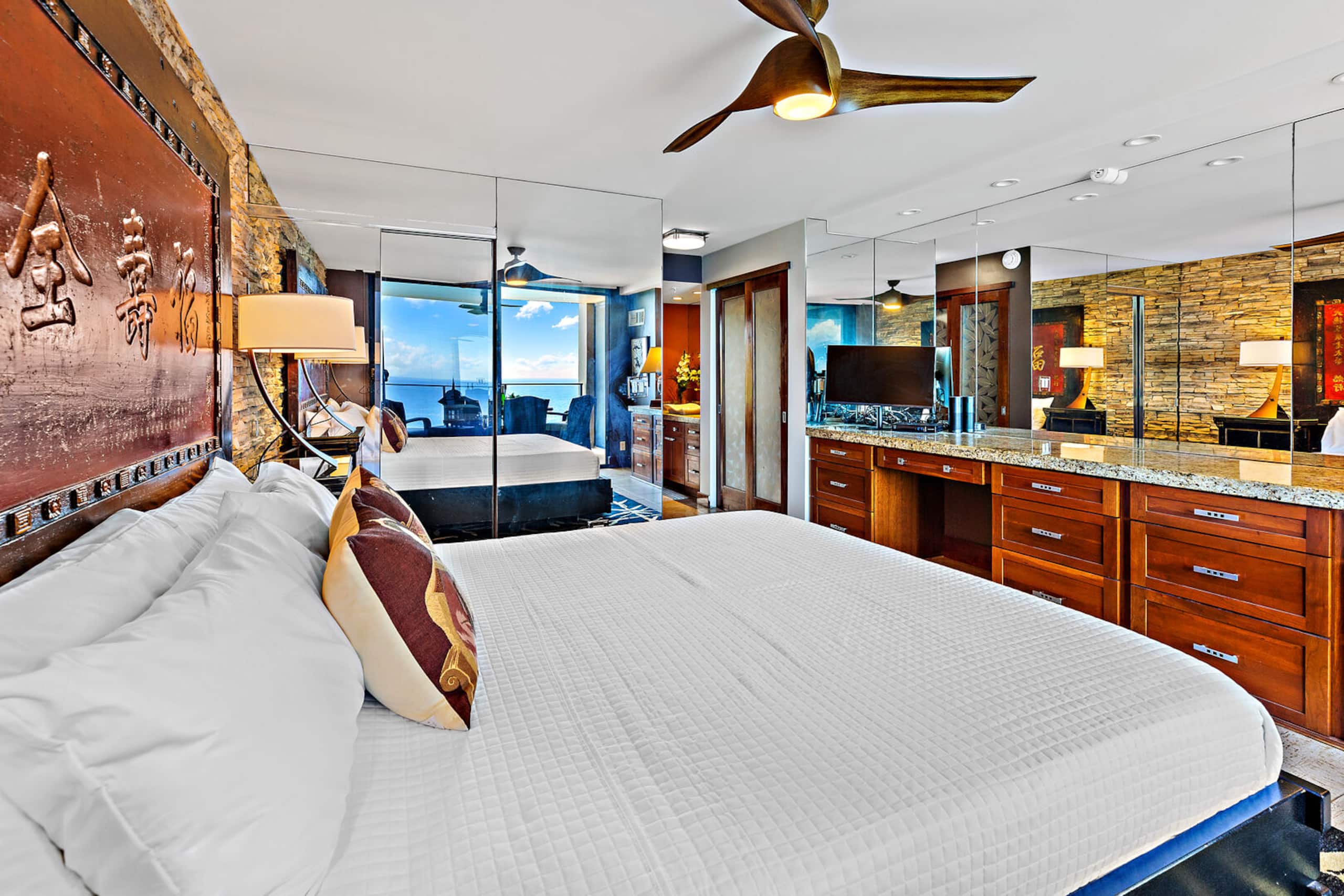 Condo in Lahaina · ★4.89 · 2 bedrooms · 2 beds · 2 baths - Image 30