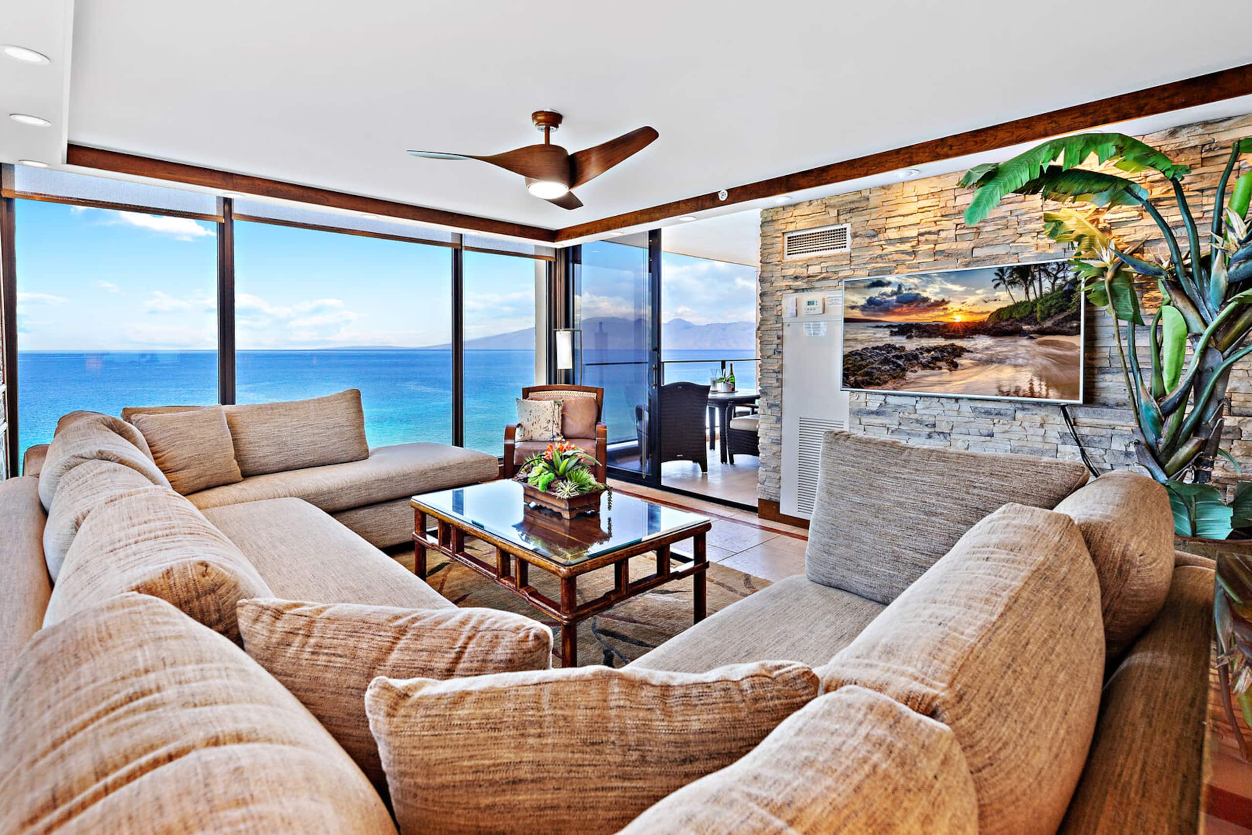 Condo in Lahaina · ★4.89 · 2 bedrooms · 2 beds · 2 baths - Image 4