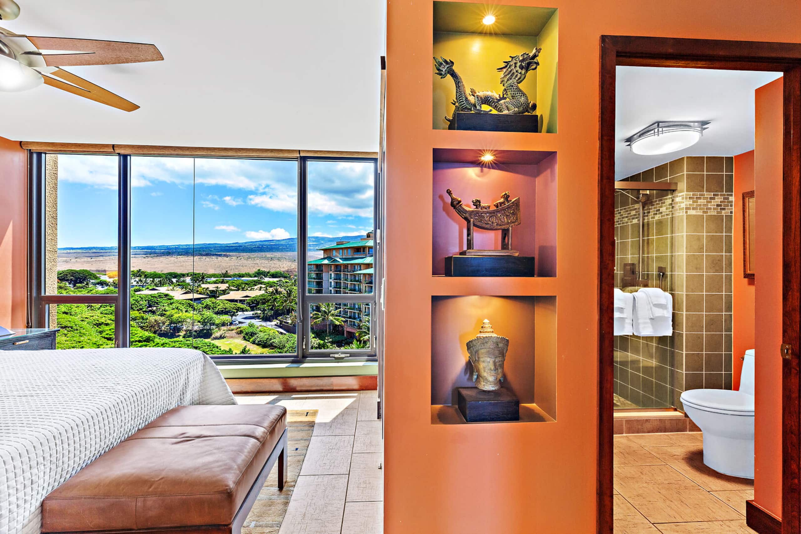 Condo in Lahaina · ★4.89 · 2 bedrooms · 2 beds · 2 baths - Image 23