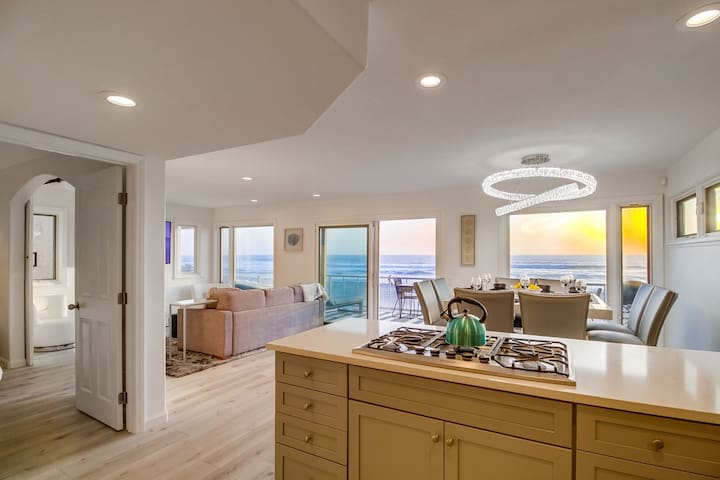 2 Levels of Ocean Front + Water View Deck