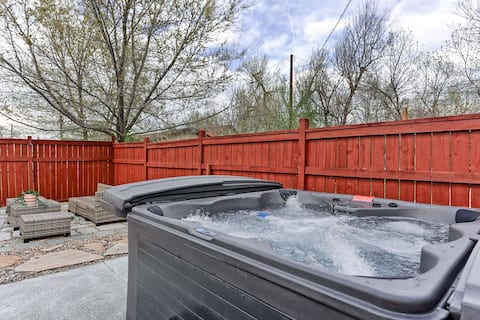 Windsor Hot Tub House - Near Lake, Park and Brewer