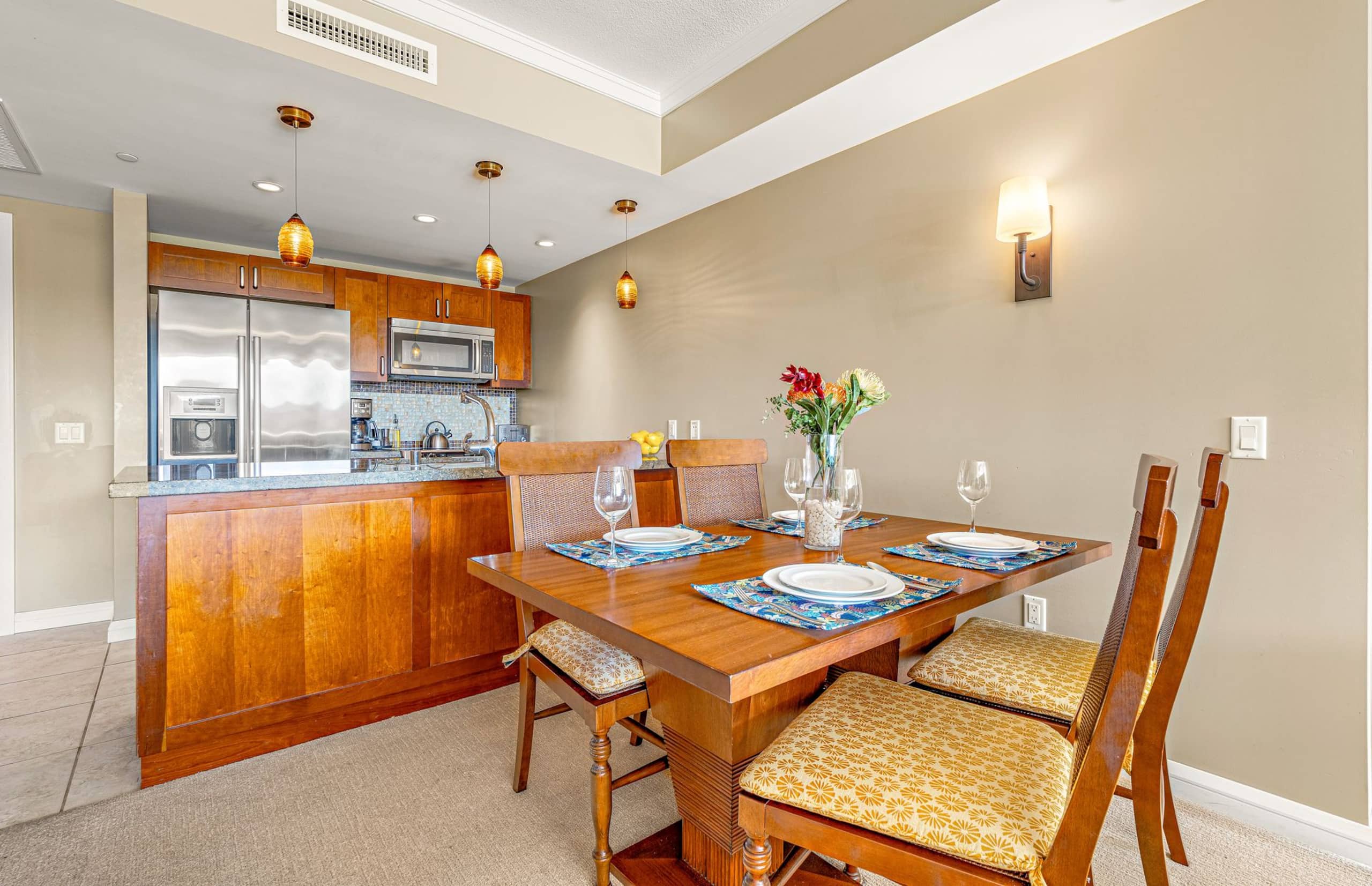 Condo in Lahaina · ★4.89 · 2 bedrooms · 3 beds · 1 bath - Image 11