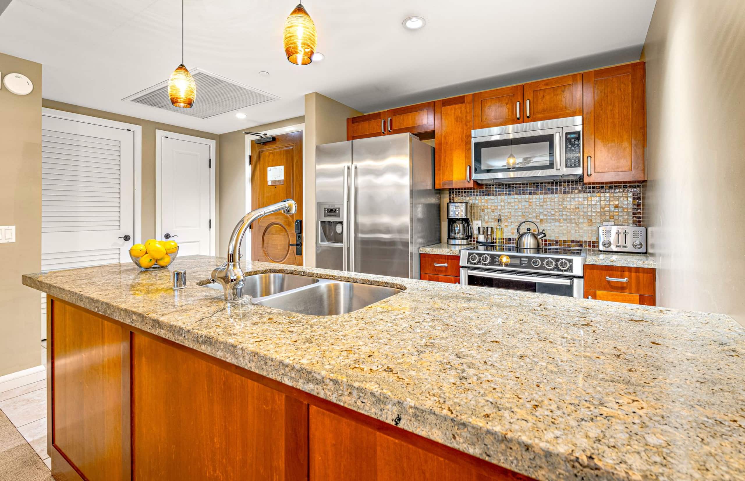 Condo in Lahaina · ★4.89 · 2 bedrooms · 3 beds · 1 bath - Image 8