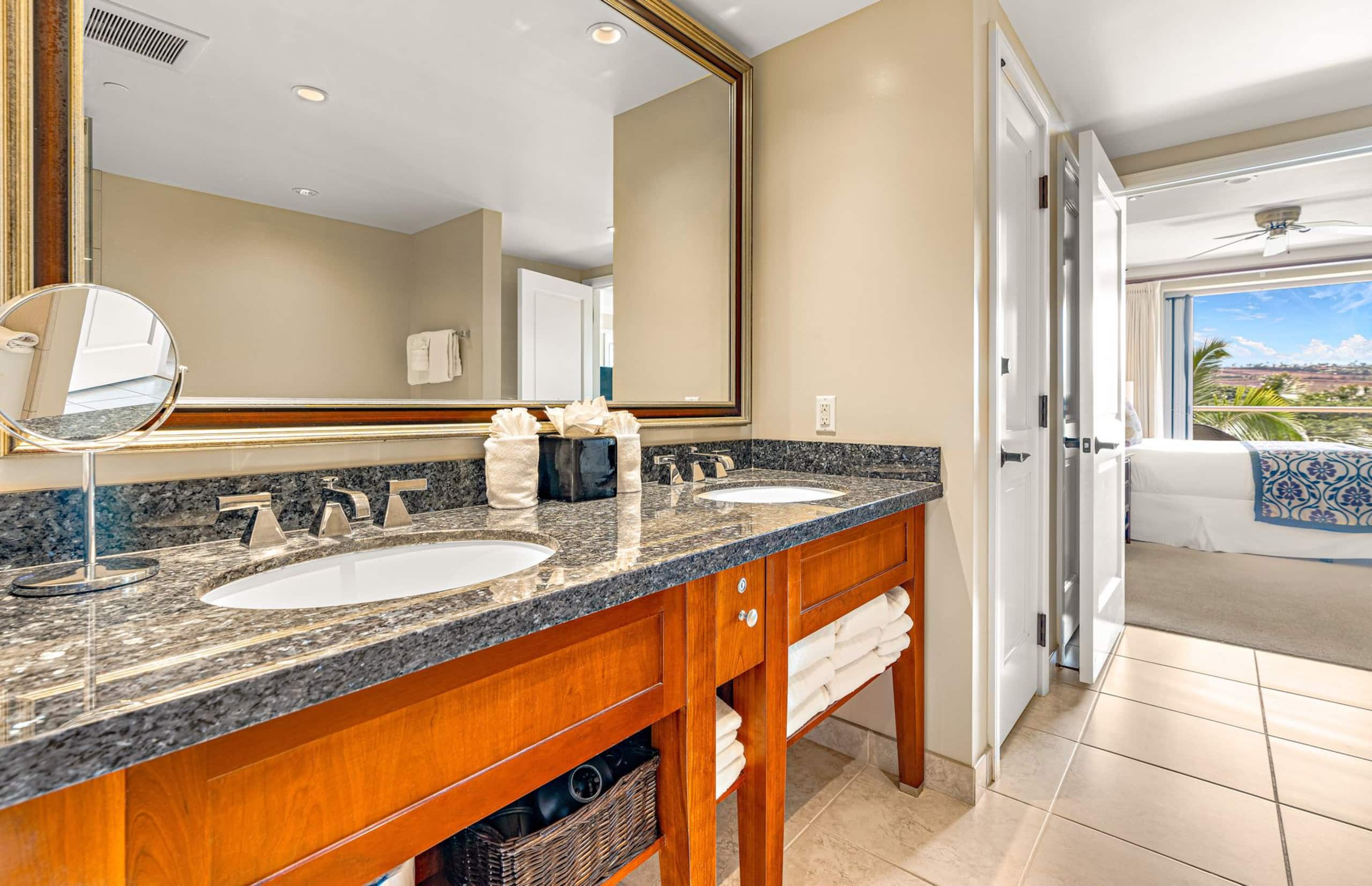 Condo in Lahaina · ★4.89 · 2 bedrooms · 3 beds · 1 bath - Image 25