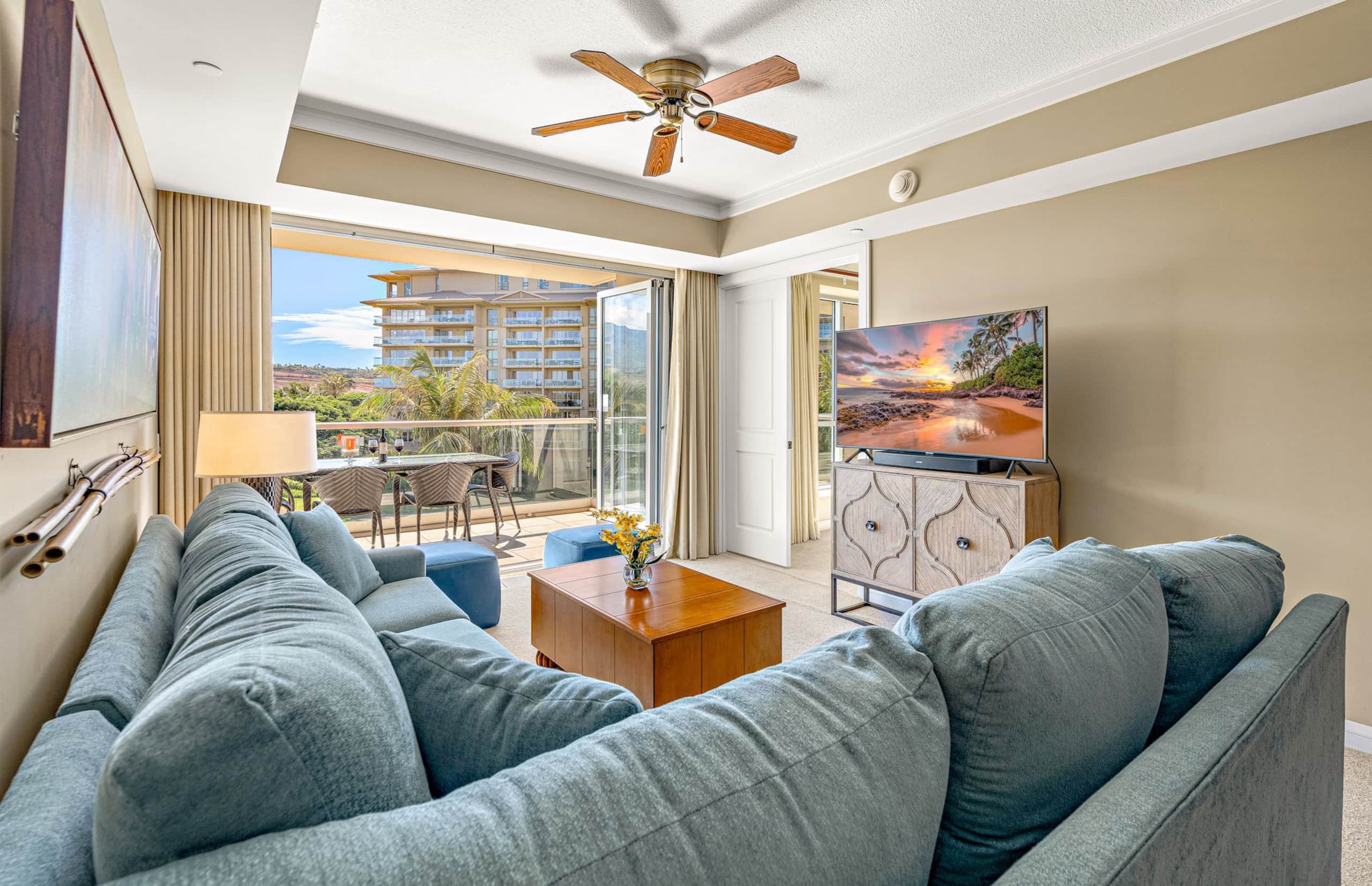 Condo in Lahaina · ★4.89 · 2 bedrooms · 3 beds · 1 bath - Image 14