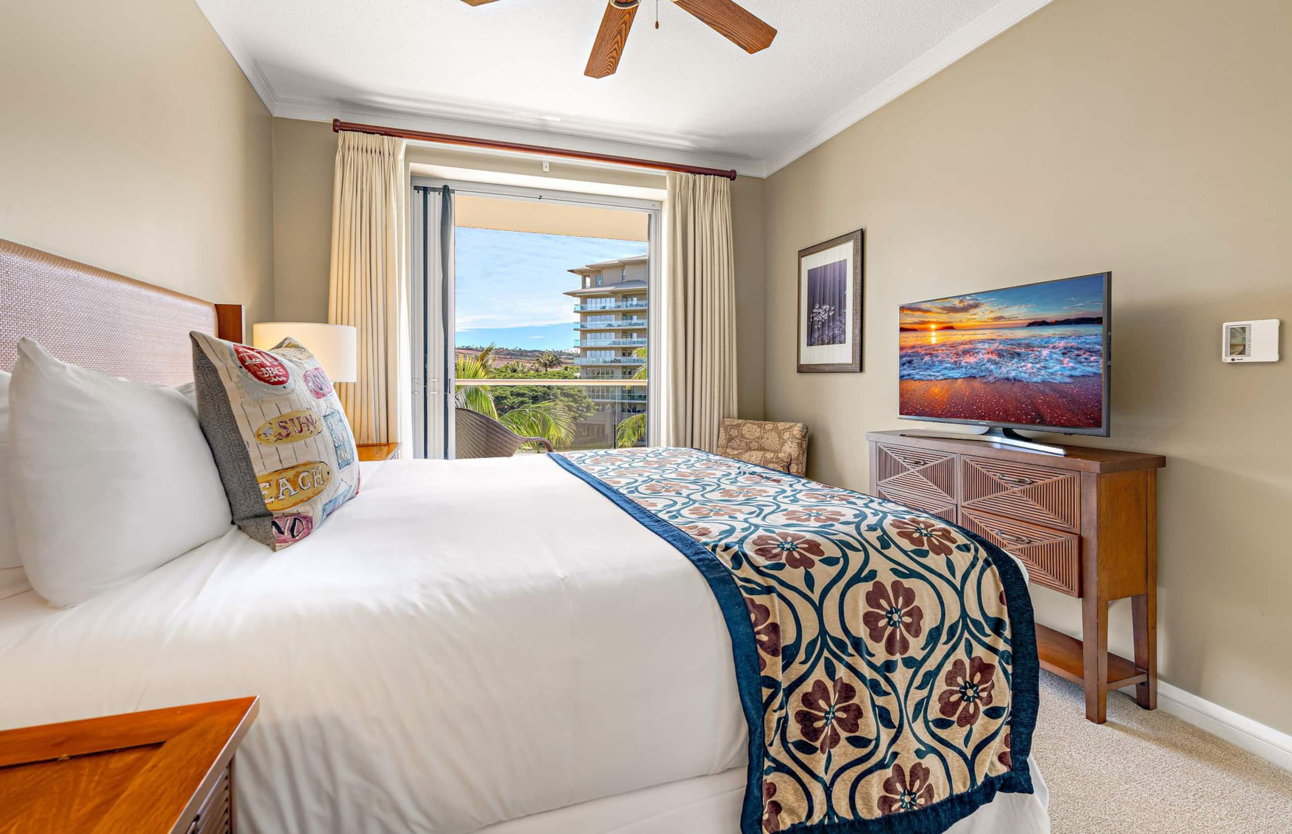 Condo in Lahaina · ★4.89 · 2 bedrooms · 3 beds · 1 bath - Image 24