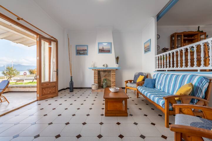 Cas Cover gallery image 3