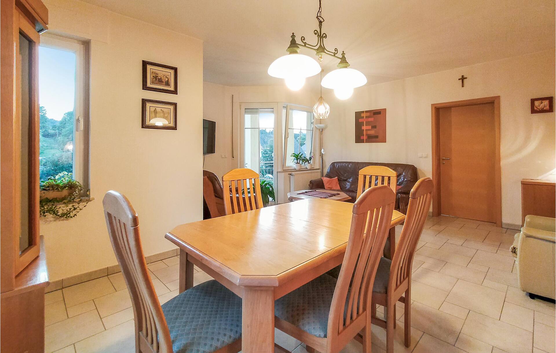 2 bedroom awesome apartment in Winseler — photo 4