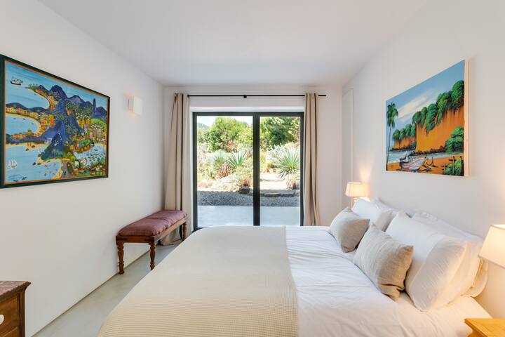 Garden Seaside Villa by CadenzaLux gallery image 4