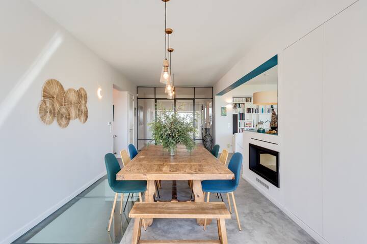 Garden Seaside Villa by CadenzaLux gallery image 3