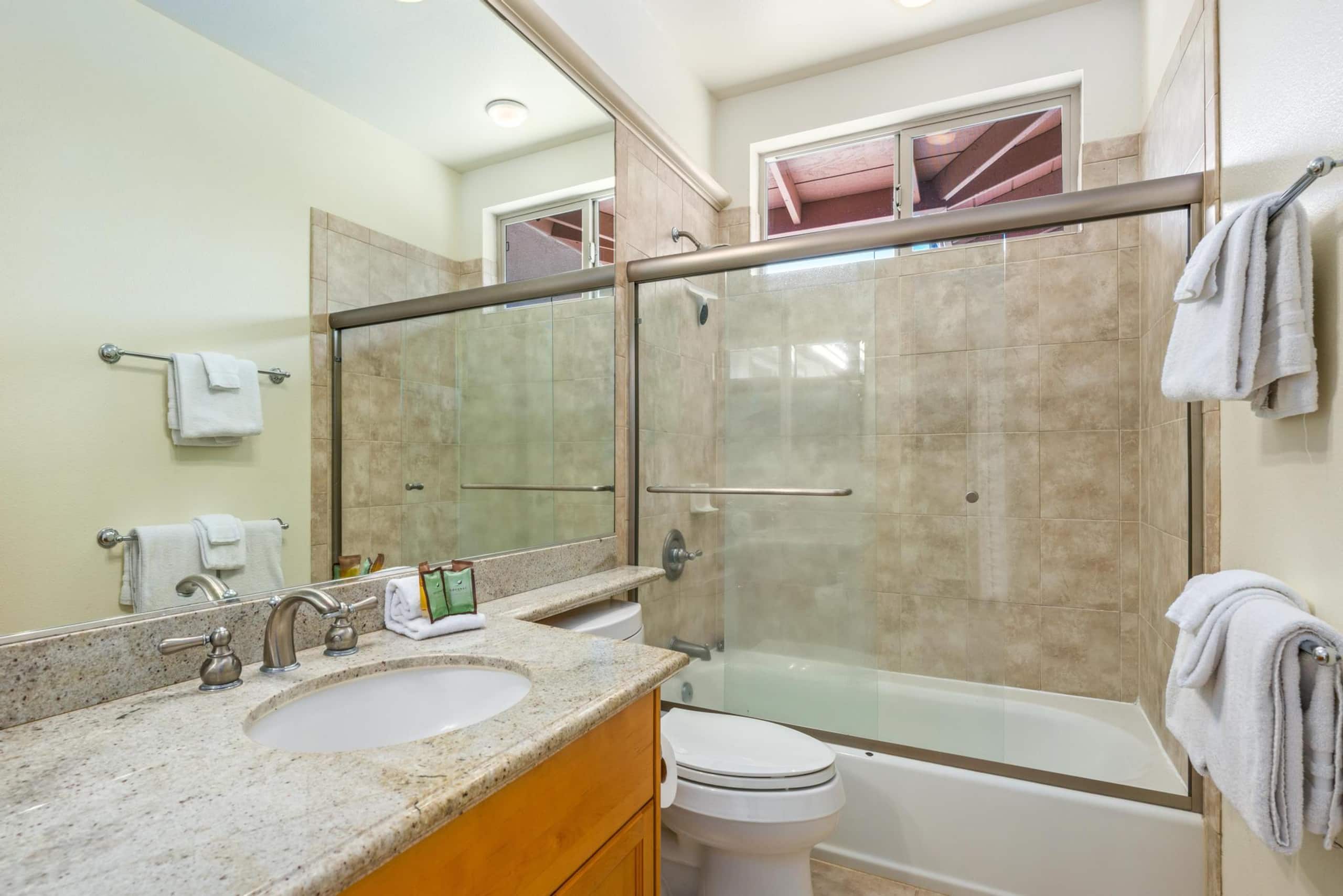 Townhouse in Waimea · ★4.94 · 3 bedrooms · 4 beds · 2.5 baths - Image 17