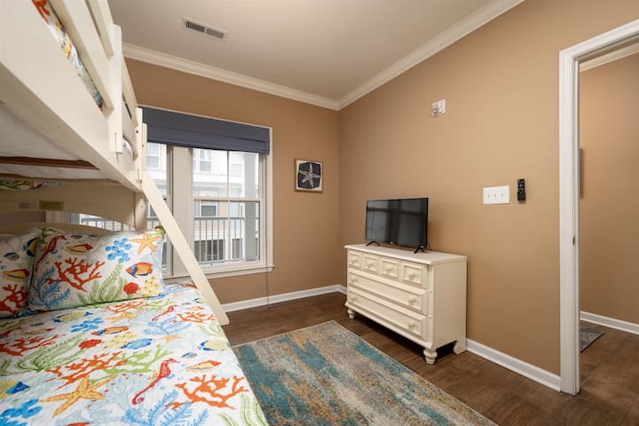 Spálňa 3 poschodová izba s TV