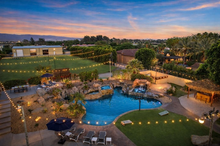 The Bentley Estate: Festivals, Karaoke, Grotto, Sa - La Quinta, CA