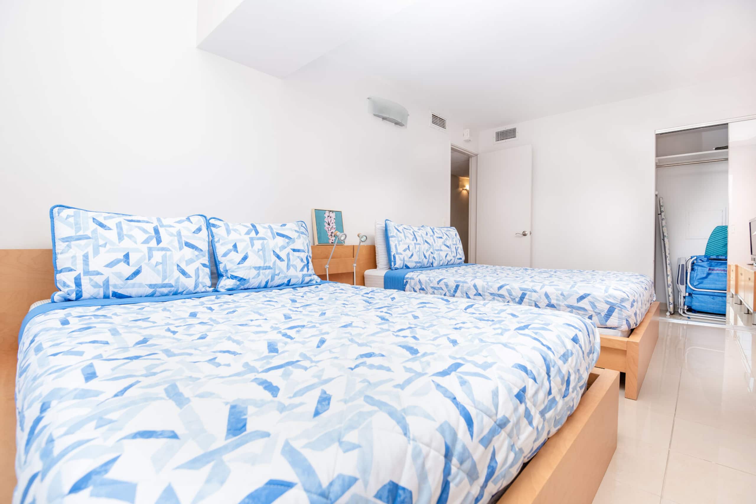 Condo in Honolulu · ★4.74 · 1 bedroom · 2 beds · 1 bath - Image 16