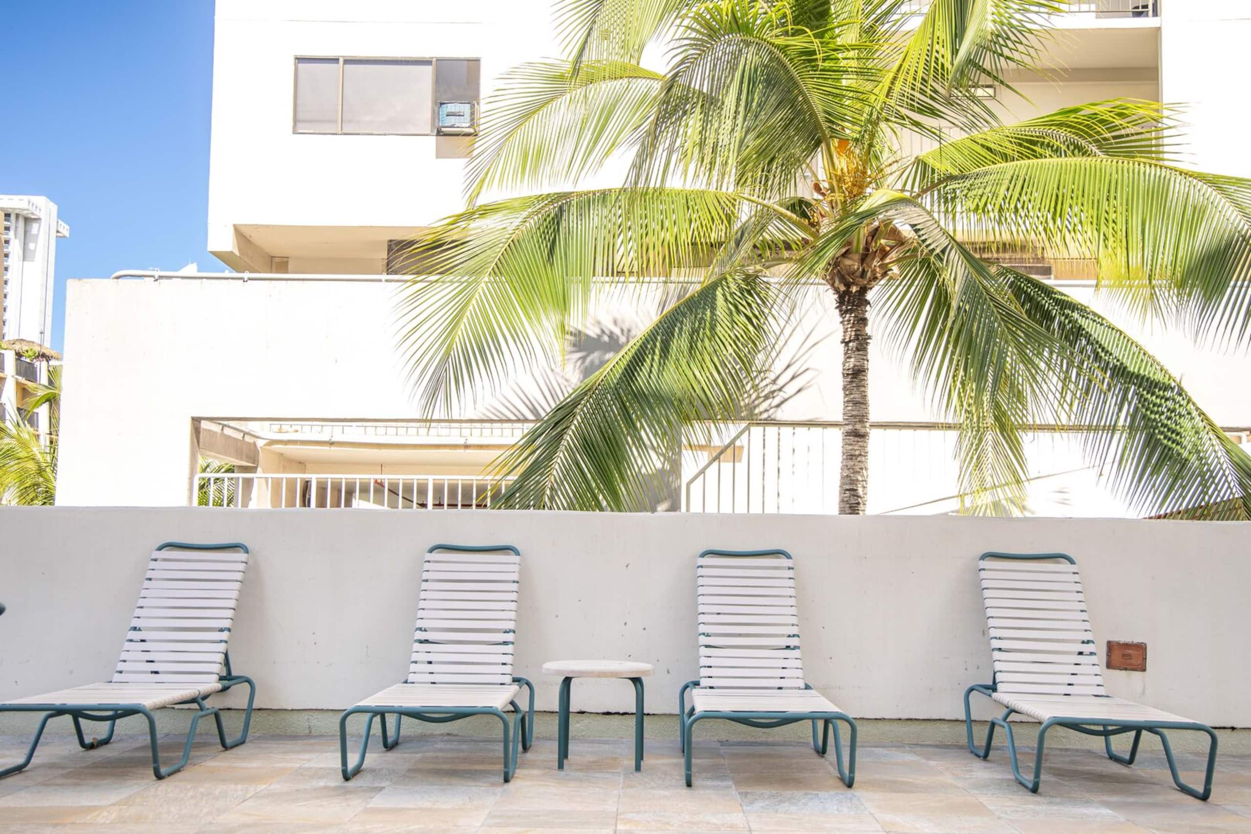 Condo in Honolulu · ★4.74 · 1 bedroom · 2 beds · 1 bath - Image 29