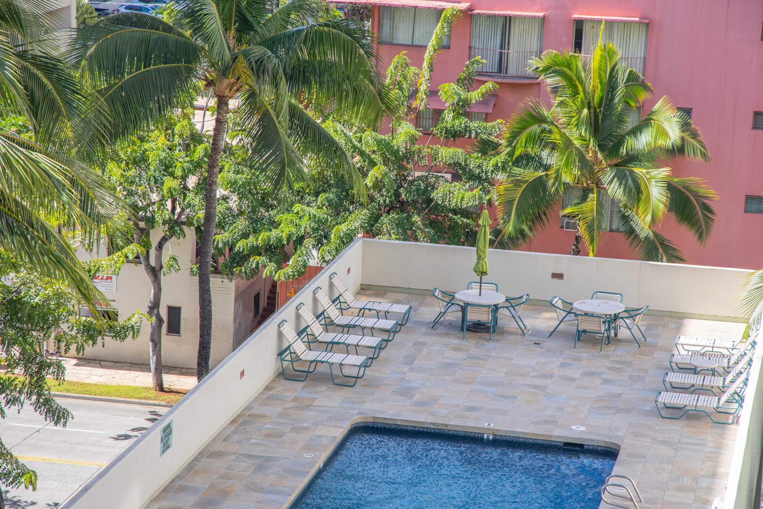 Condo in Honolulu · ★4.74 · 1 bedroom · 2 beds · 1 bath - Image 31