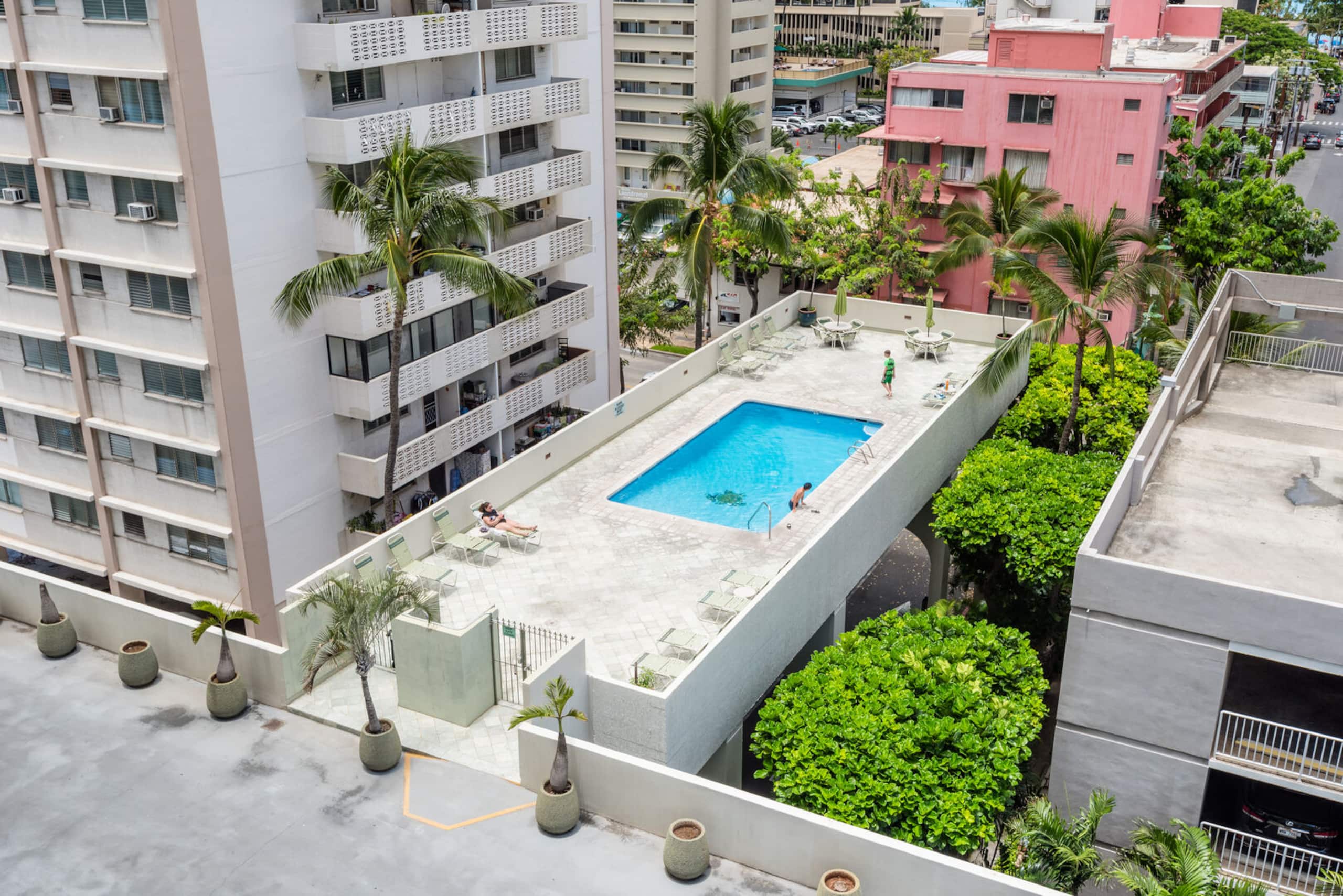 Condo in Honolulu · ★4.74 · 1 bedroom · 2 beds · 1 bath - Image 25