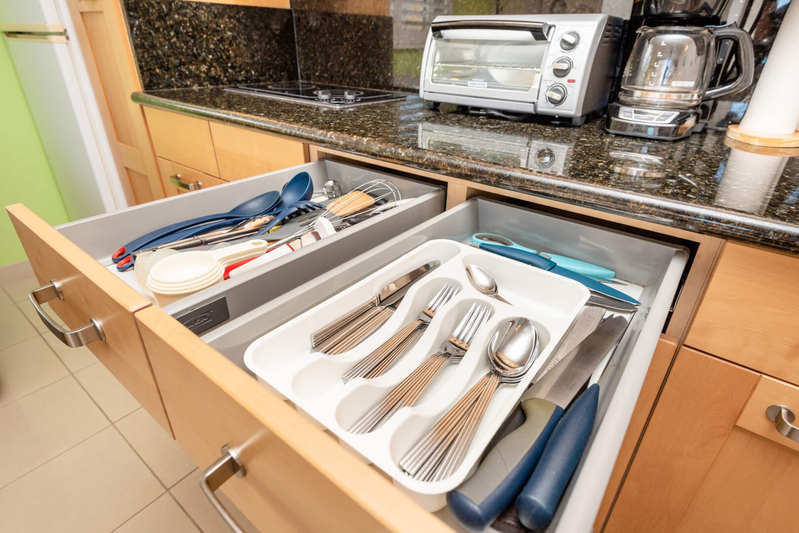 Condo in Honolulu · ★4.74 · 1 bedroom · 2 beds · 1 bath - Image 6