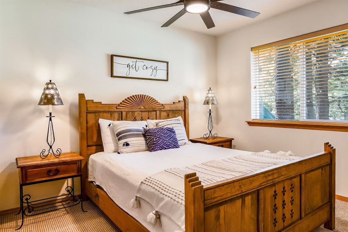 Questa camera da letto matrimoniale si trova al primo piano della casa principale