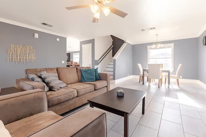 Casa Kyle - Spacious Corner 3 Br - Office Room - Kyle, TX
