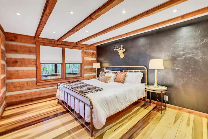 Dhoma e gjumit #1-Primore me krevat dopio "king" dhe televizor me ekran të madh