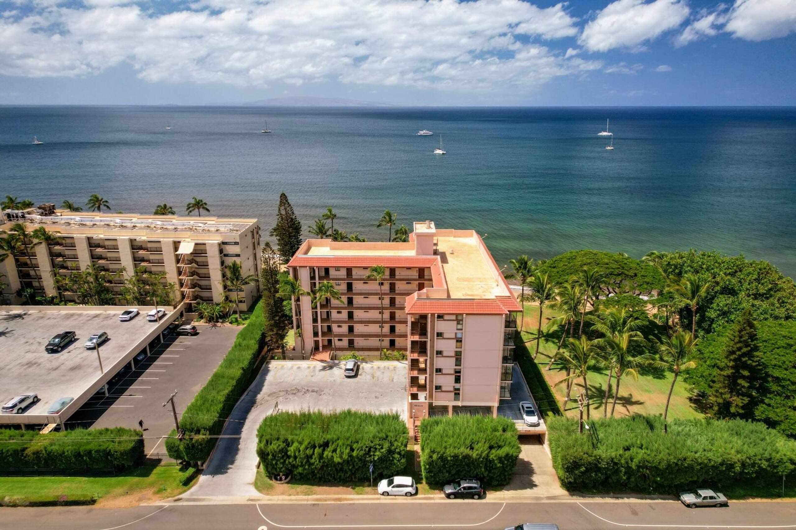 Condo in Kihei · ★4.55 · 1 bedroom · 2 beds · 1 bath - Image 32