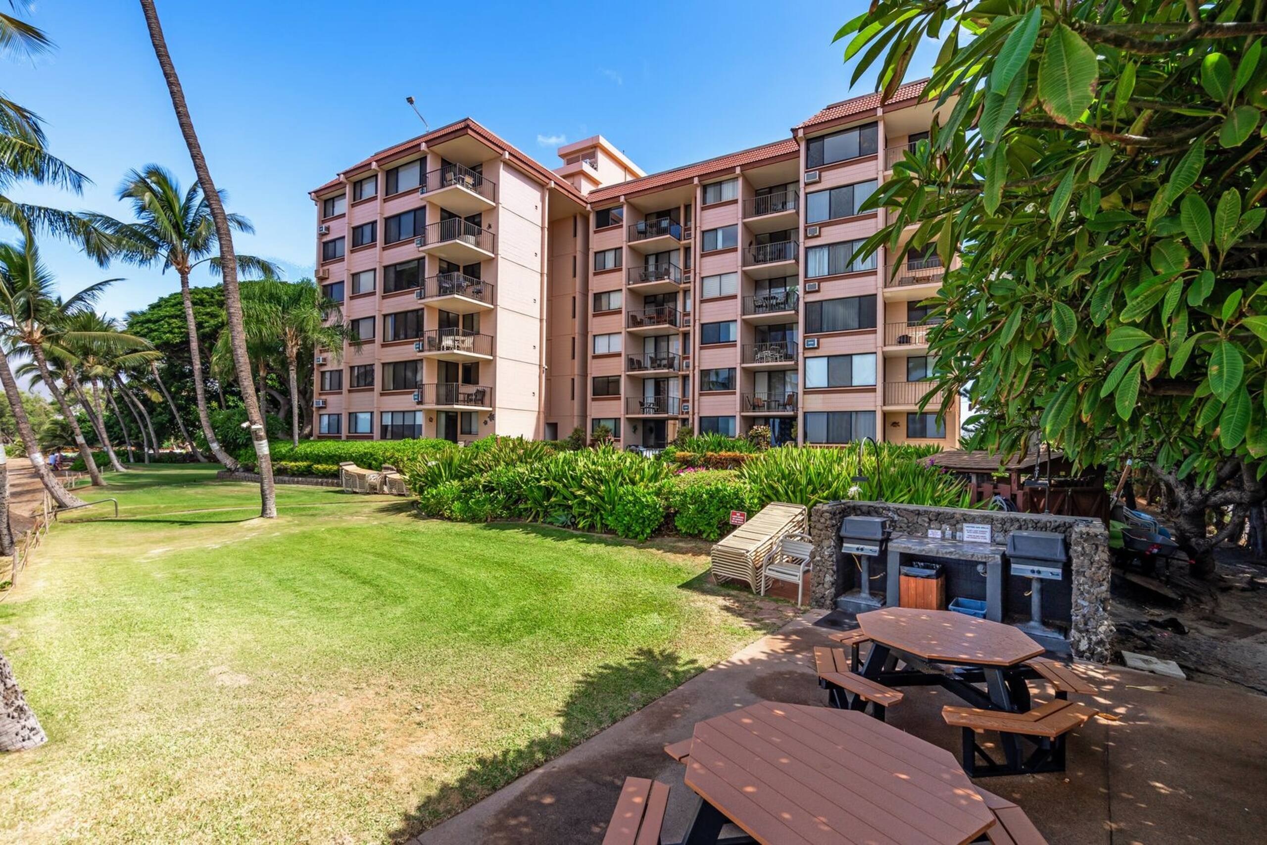 Condo in Kihei · ★4.55 · 1 bedroom · 2 beds · 1 bath - Image 50