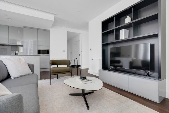 Blueground | Canary Wharf, open plan, nr Wharf gallery image 3