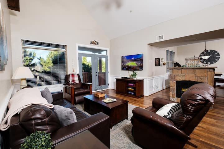 112 M² Apartamento ∙ 2 Habitaciones ∙ 8 Huéspedes - Gatlinburg