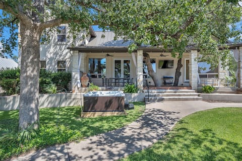 Waterfront Home | Boat Slip | Spacious Outdoor Pat