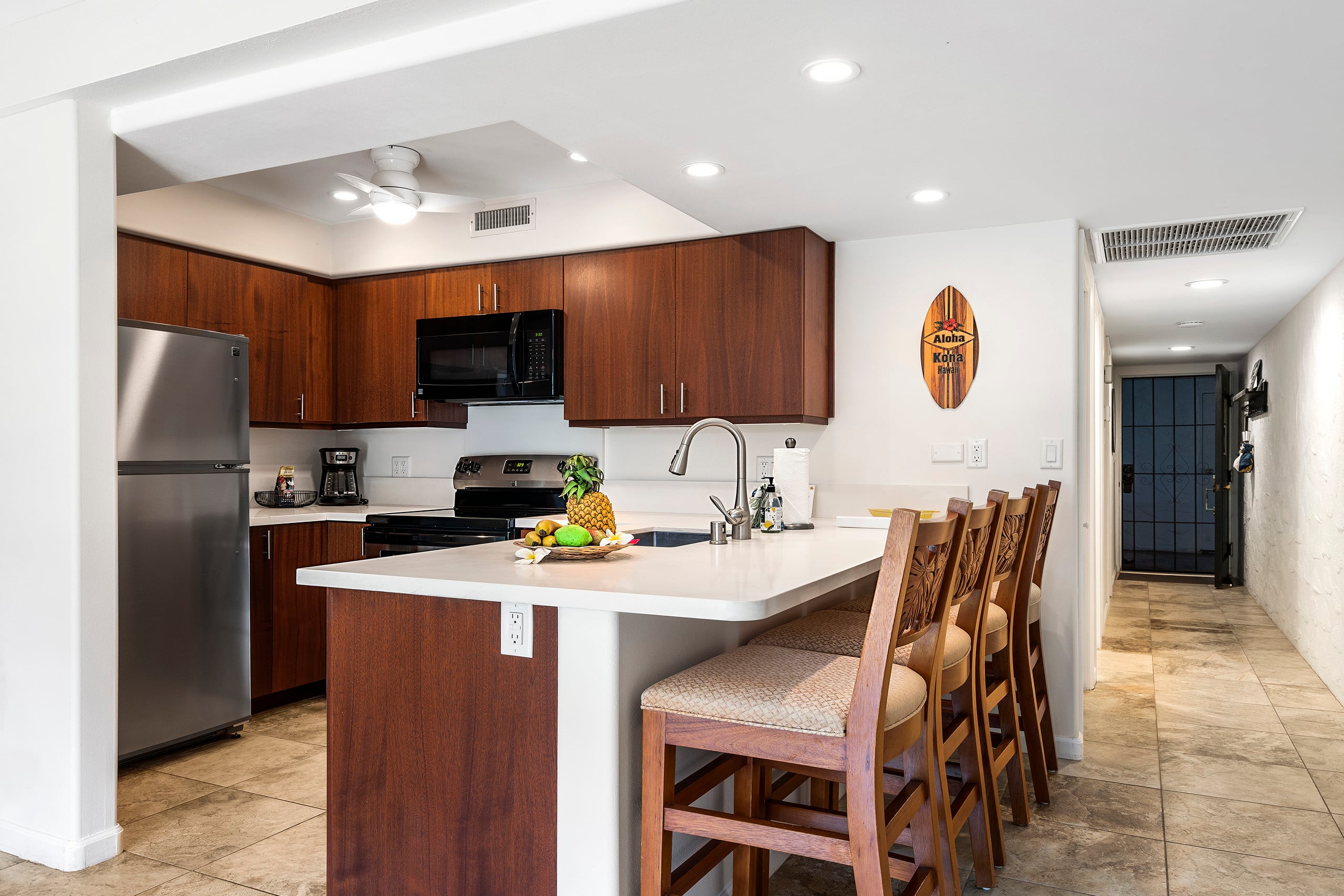 Casa De Emdeko 104 Updated Ocean & Garden Views - Photo 4