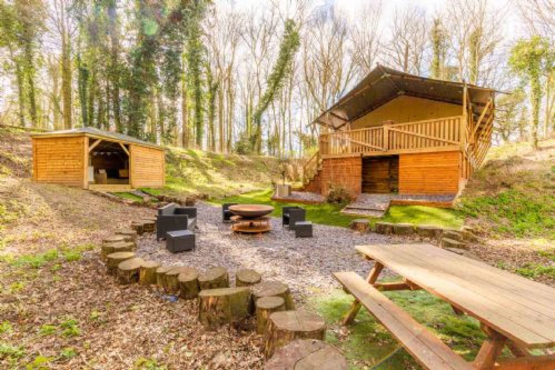 Host & Stay | Giraffe Enclosure