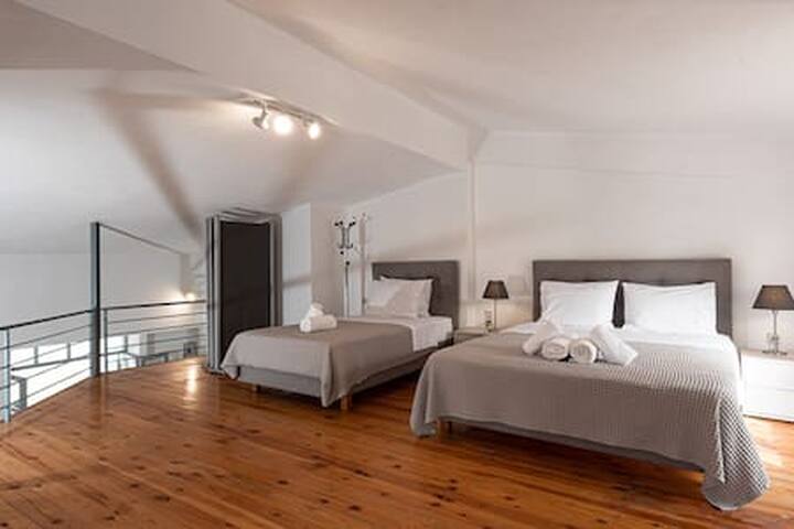 Cycladic-inspired Villa Pelagia w/ amazing seaview gallery image 4