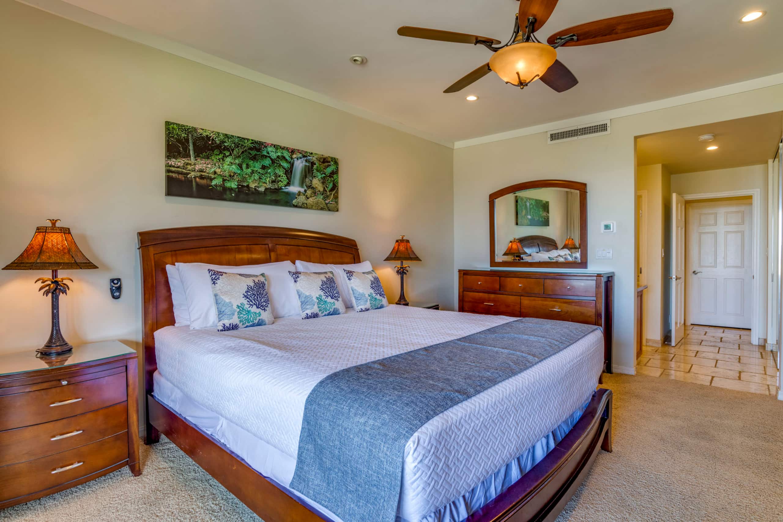 Condo in Lahaina · ★4.83 · 1 bedroom · 2 beds · 2 baths - Image 18