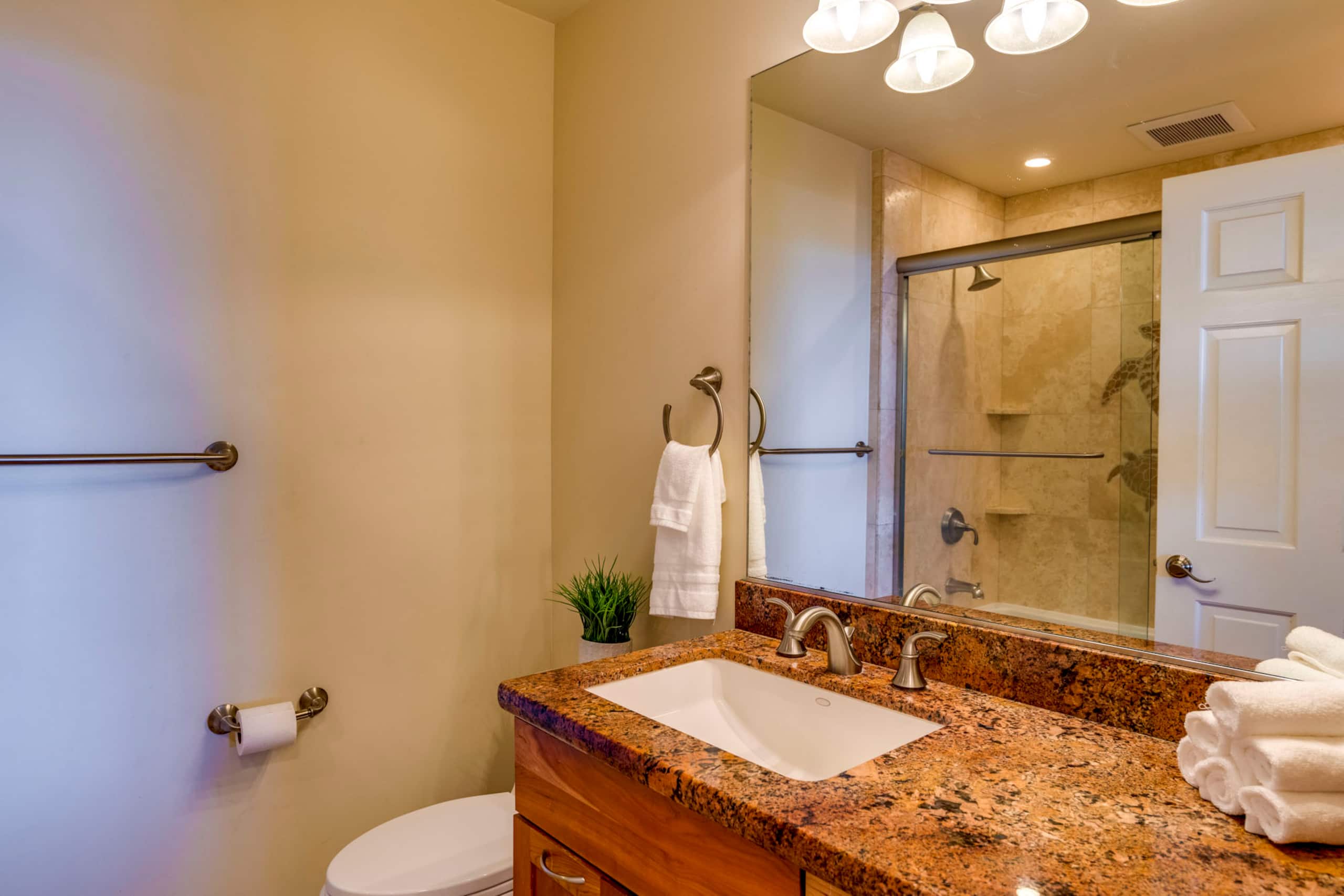 Condo in Lahaina · ★4.83 · 1 bedroom · 2 beds · 2 baths - Image 15