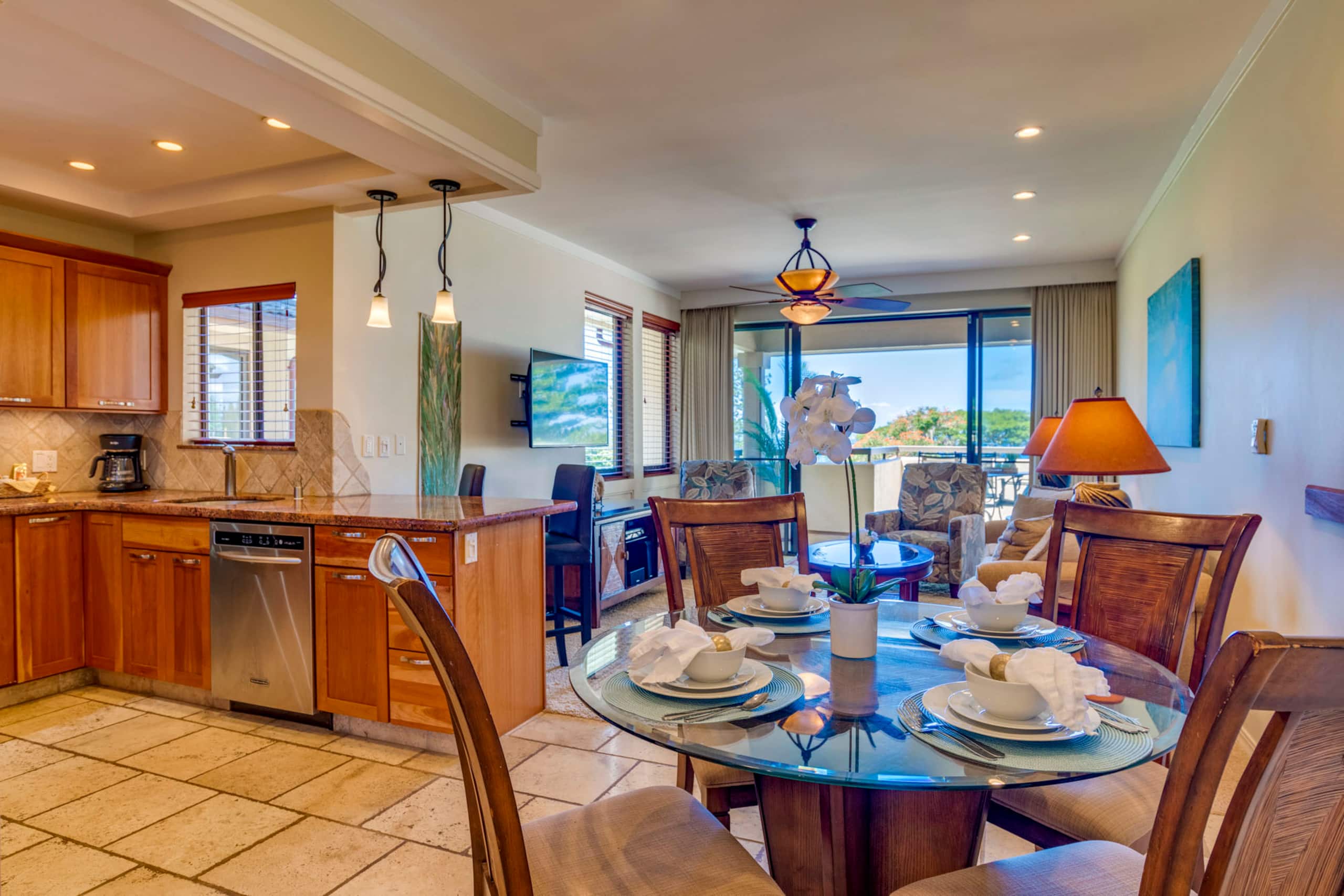 Condo in Lahaina · ★4.83 · 1 bedroom · 2 beds · 2 baths - Image 9