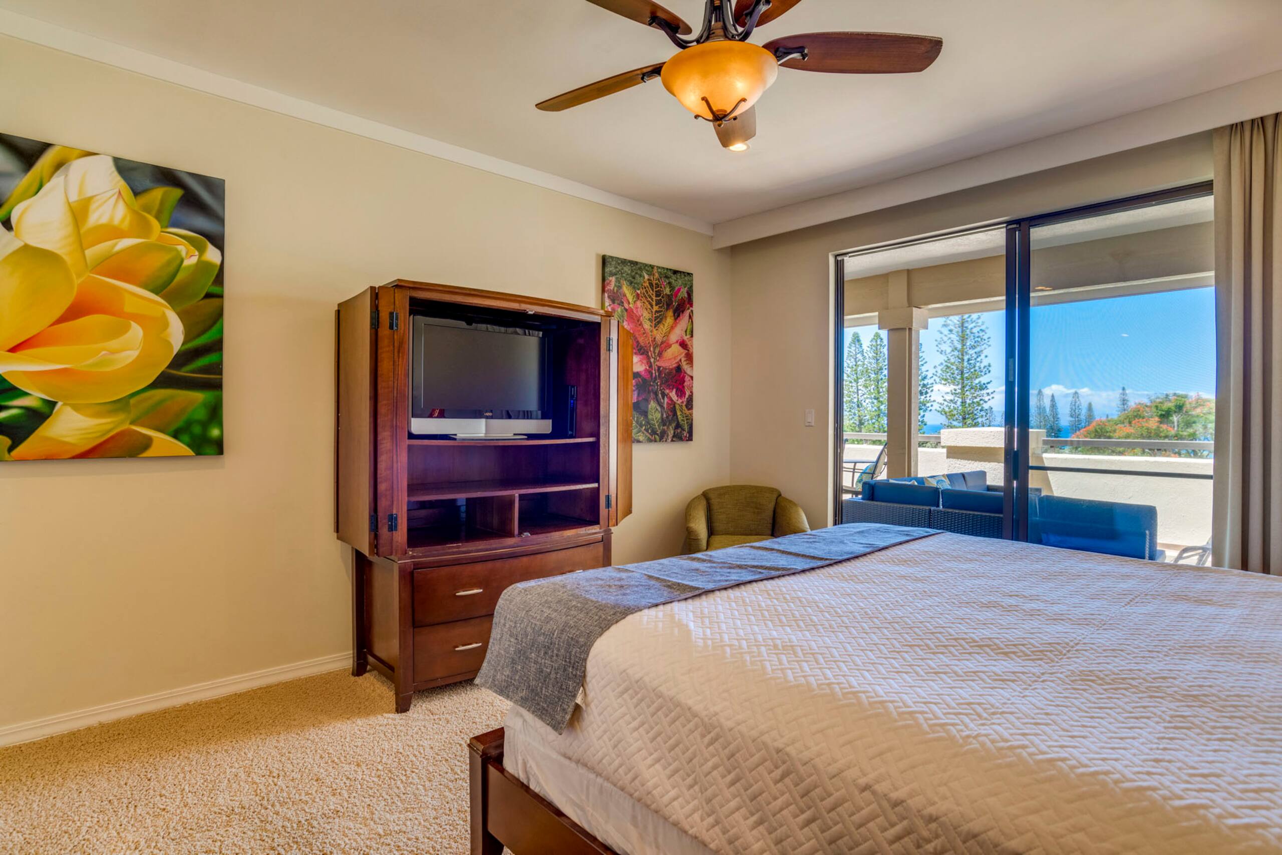 Condo in Lahaina · ★4.83 · 1 bedroom · 2 beds · 2 baths - Image 19