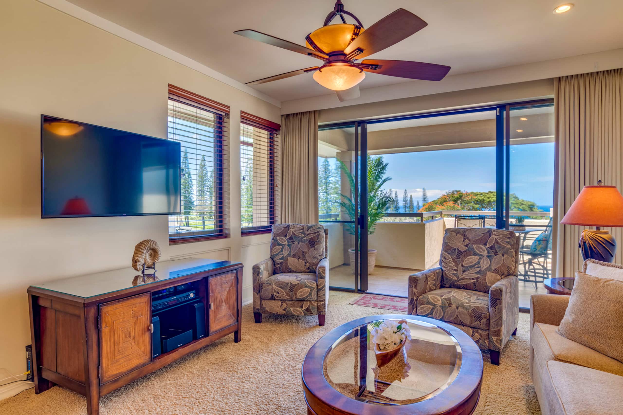 Condo in Lahaina · ★4.83 · 1 bedroom · 2 beds · 2 baths - Image 1